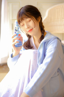 声声奶酥1V办公室